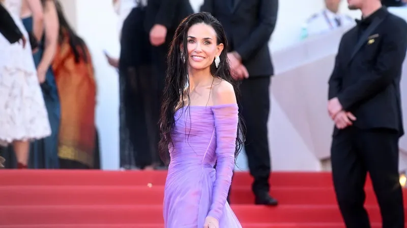 Demi Moore se convierte en la reina del 'wet look' en Cannes