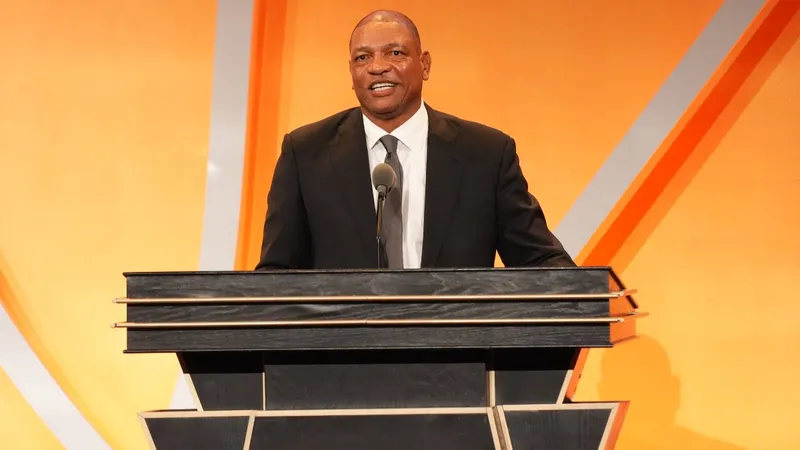 Doc Rivers confirma su retirada de los banquillos