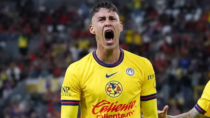 Cristian Calderón, otro examericanista que acaba de llegar a Pumas