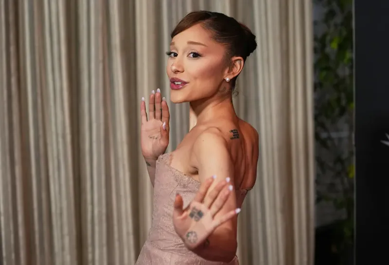 Ariana Grande se baja de “American Horror Story” por conflictos con su gira