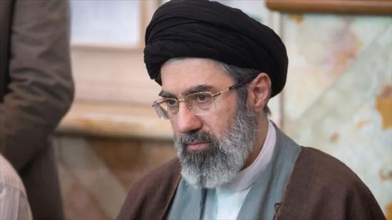 Líder de Irán: “Conocimiento y moral cercenan las manos de agresores”