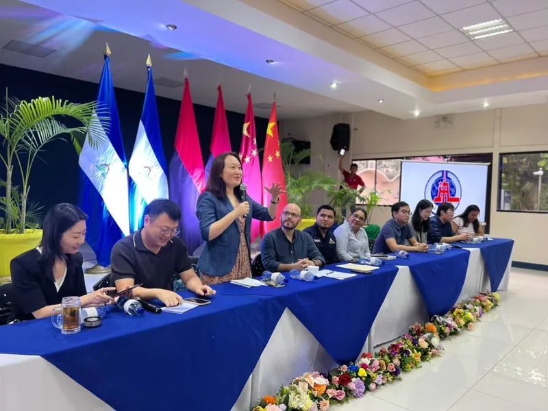 Xinhua y Grupo de Medios de China con Comunicadores Sandinistas