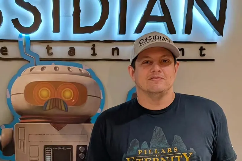 Brandon Adler, director de The Outer Worlds 2: "¿Es Obsidian la misma que hace 20 años? No, pero el ADN sigue intacto"