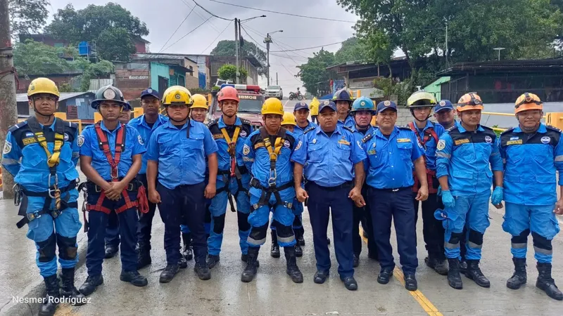 Bomberos Unidos fortalecen capacidades de respuesta ante incendios