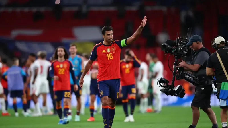 Inglaterra, entregada a España: "No sé qué es, pero son los mejores del mundo"