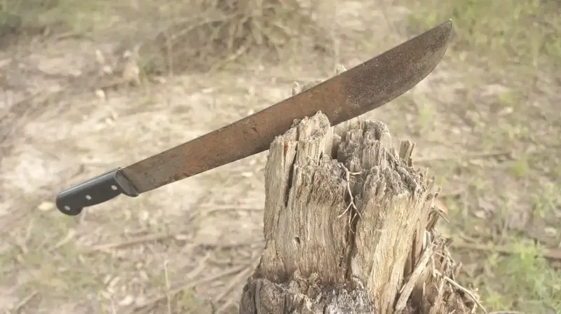 Machetean a José David Rostrán en Milagro de Dios, Managua