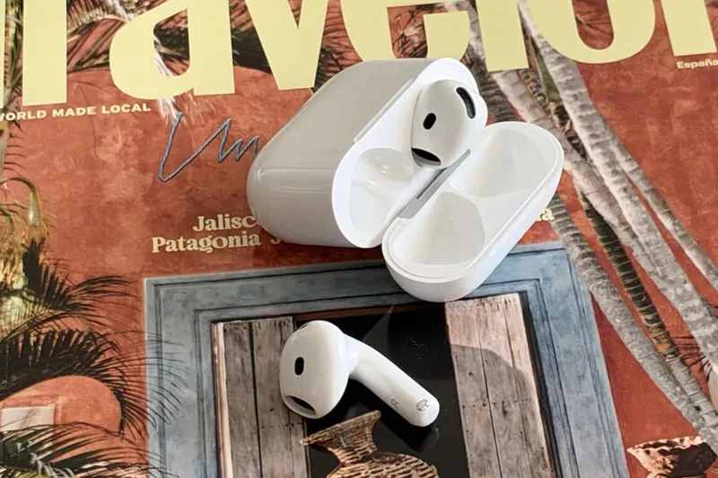 Los AirPods 5 suman un nuevo descuento: así es la nueva oferta que los deja aún más baratos