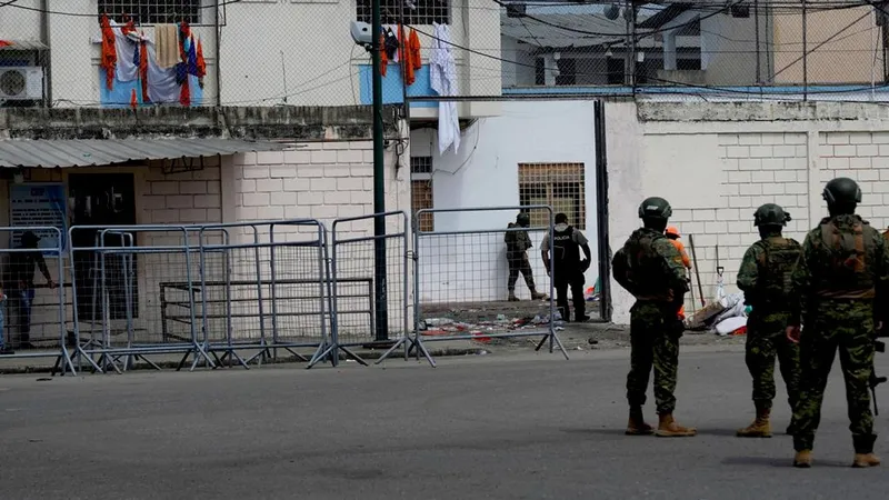Ecuador apuesta por una reclasificación de reos: ¿servirá para atajar el control criminal de las cárceles?