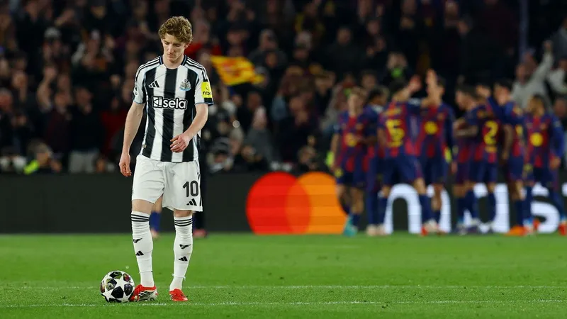 Y por esto, Barcelona no debió fichar a Anthony Gordon
