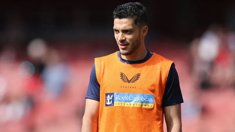 Raúl Jiménez vuelve a la 'madriguera' del Wolverhampton
