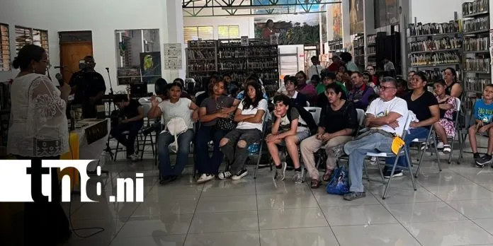Nicaragua destaca el valor histórico del huipil en el Día de la Resistencia Indígena