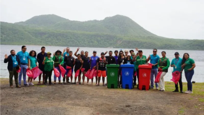 Jornada ambiental en la Laguna de Xiloá promueve un ambiente limpio