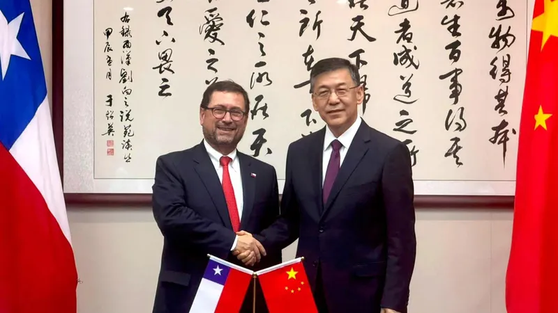 Chile ha tenido que "reactivar su relación con China" tras desencuentros con EEUU