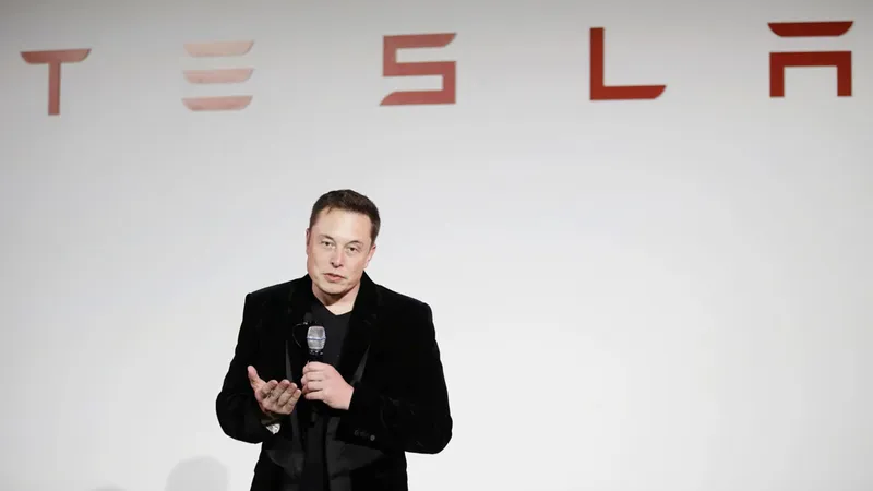 Incluso los accionistas más defensores de Elon Musk se han cansado del CEO de Tesla y piden explicaciones