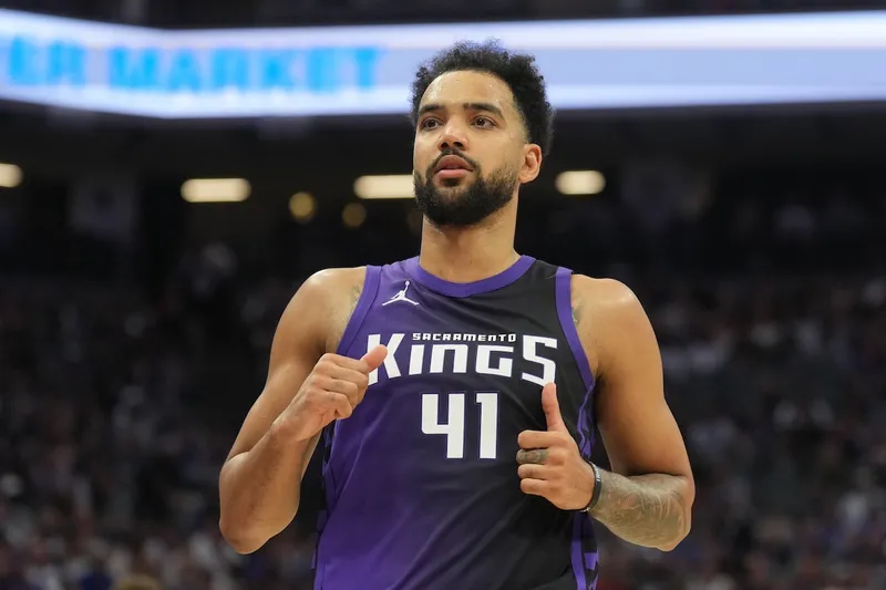 Trey Lyles regresa a la NBA