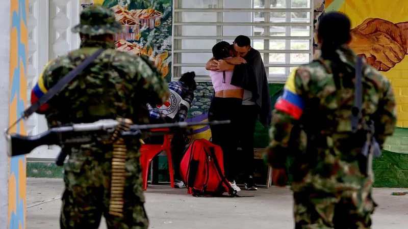 Las economías criminales desbordan la frontera entre Colombia y Ecuador: "La paz quedó muy fragmentada"