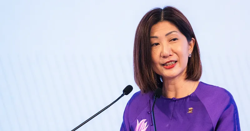 Bolsa de Hong Kong renueva contrato de su CEO, Bonnie Chan, en pleno auge de las OPI