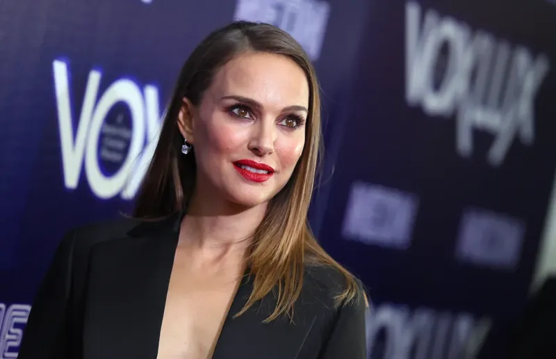 Natalie Portman presume su pancita de embarazo en una foto en Instagram