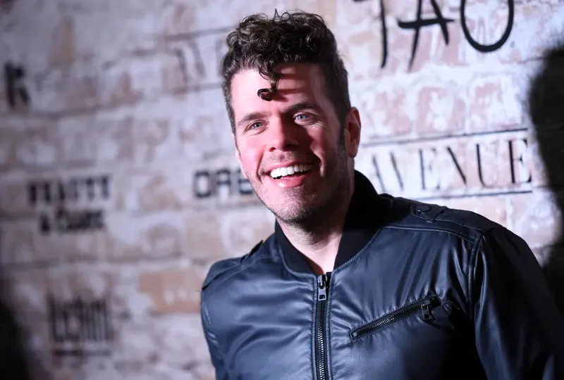 Madre de Perez Hilton solicita la custodia temporal de los tres hijos del bloguero