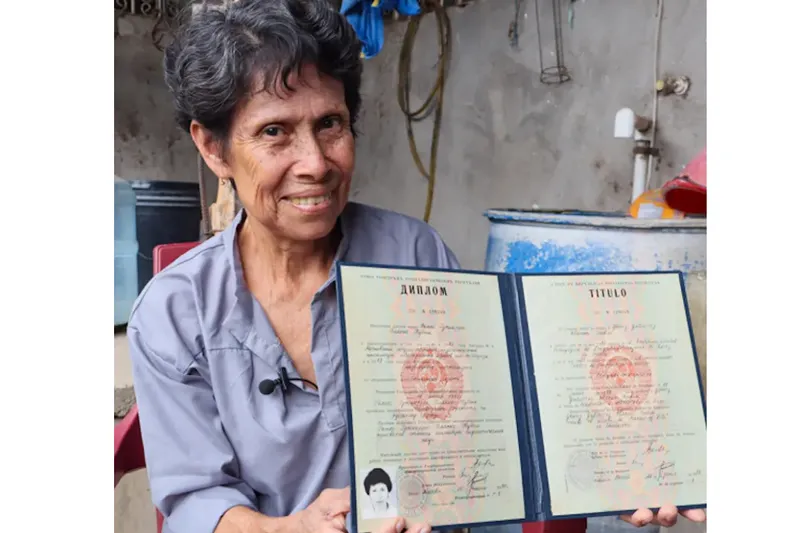Blanca Gómez recuerda su experiencia como joven alfabetizadora