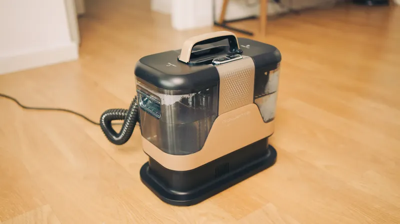Nuestra experiencia con el Rowenta Clean It Hot & Cold: cuándo el sofá volvió a la vida
