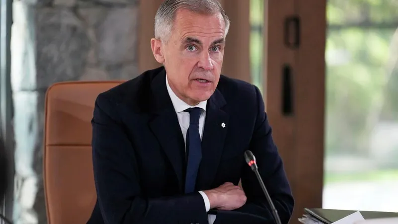 Al menos cuatro soldados murieron en incendio dentro de una base militar en Canadá, confirma Carney