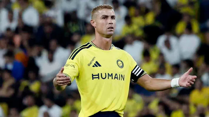 Cristiano Ronaldo exige veto de por vida por cánticos sobre Diogo Jota