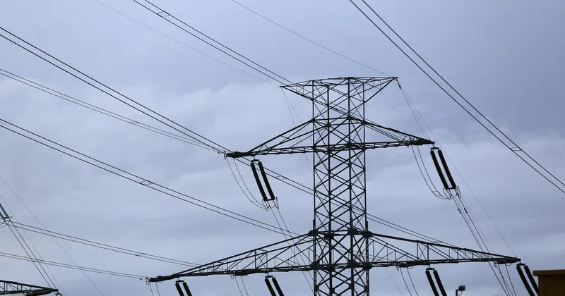 CFE invierte US$1.240 millones en cobertura eléctrica de México