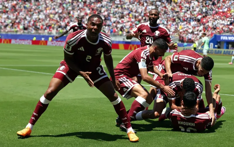 Qatar logra histórico empate in extremis frente a Suiza