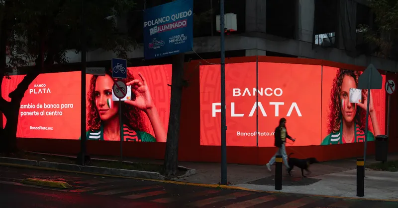 Banco Plata inicia contrataciones para lanzar casa de bolsa