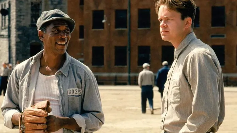Siempre que veas esta escena de 'Cadena Perpetua' recordarás que tardaron 9 horas en rodarla y Morgan Freeman terminó en el hospital