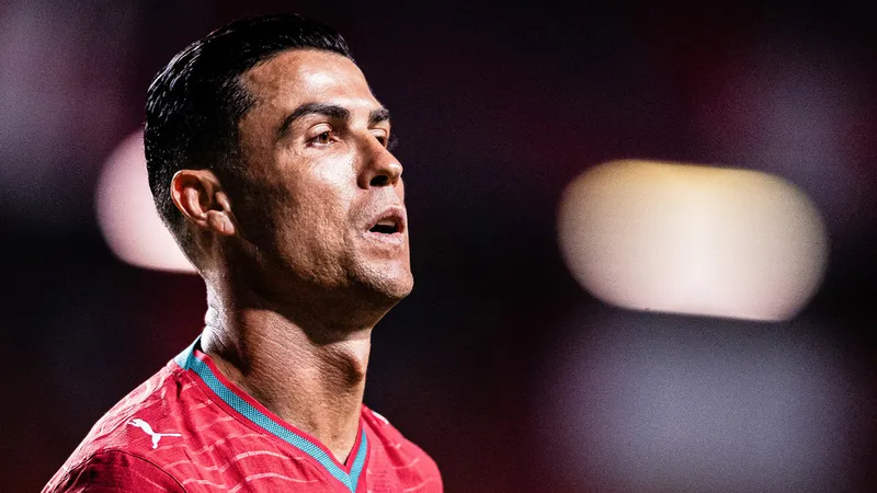 VIDEO: Cristiano Ronaldo pasa por el control de seguridad a su llegada al Mundial