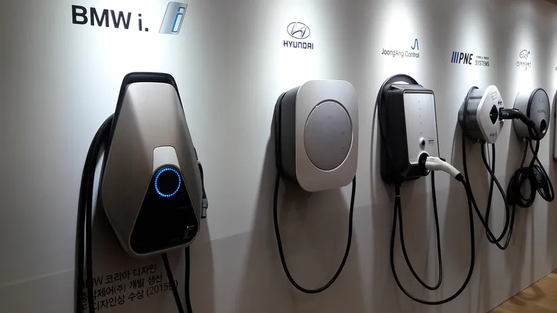 Los nuevos 'e-credits': qué son y por qué pueden bajar el precio de la recarga de los coches eléctricos en España
