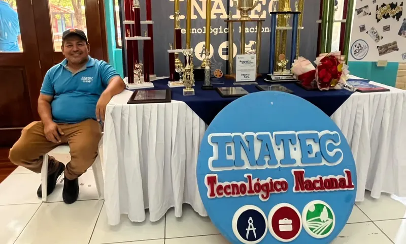 Tecnológico Simón Bolívar celebra 41 años transformando la educación técnica