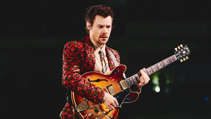 Harry Styles conquista Ciudad de México con un espectacular 'look' a medida de Chanel