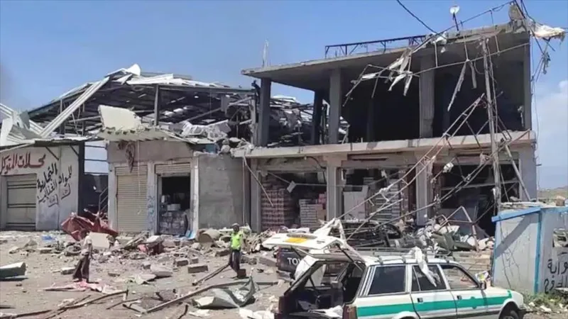 Arabia Saudí intensifica ataques sin lograr frenar avance yemení en Taiz