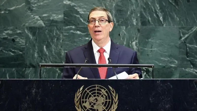 Cuba reafirma su derecho a la defensa legítima ante una invasión de EEUU
