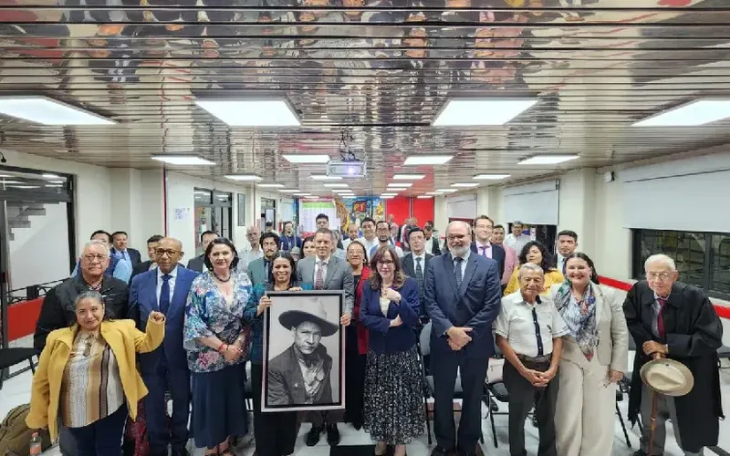 Partido del Trabajo de México rinde honores a nuestro Sandino