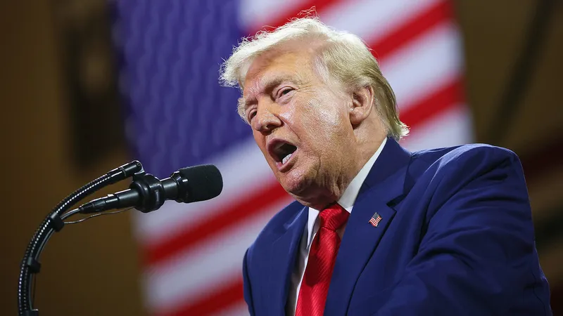Trump anuncia contra Irán la "operación económica más devastadora" de la historia de EE.UU.