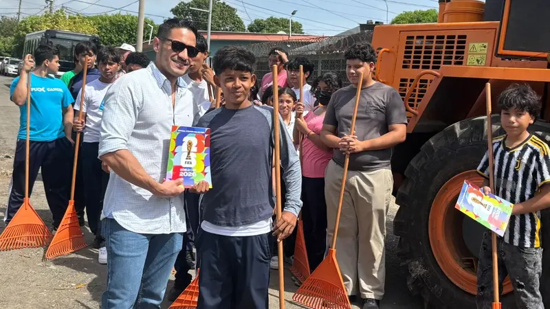 Golazo a la basura, Jóvenes de Villa Libertad transforman su entorno jugando limpio en Managua
