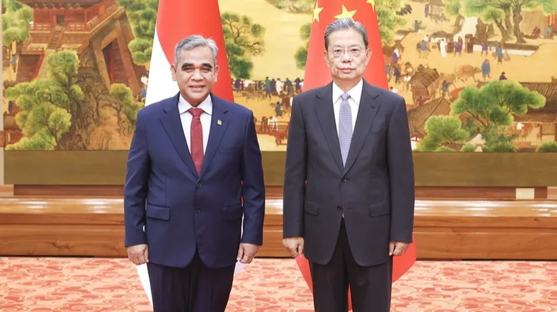 China e Indonesia se comprometen a profundizar las relaciones bilaterales y la cooperación