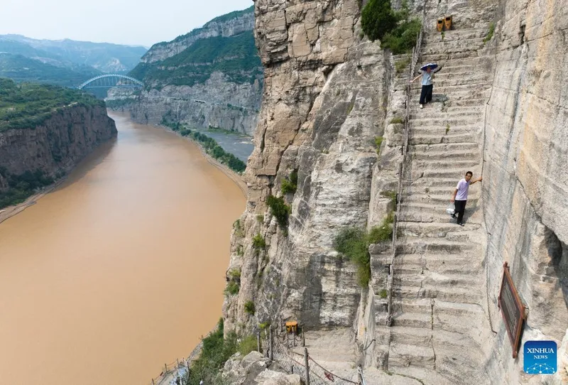 El recorrido a lo largo del río Amarillo se convierte en una opción popular para muchos viajeros en verano