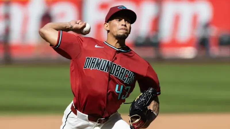 Loáisiga extiende su racha sin carreras y lidera triunfo de Arizona sobre Filadelfia