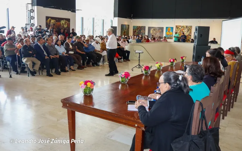 Artistas nicaragüenses brindan su respaldo a las reformas constitucionales
