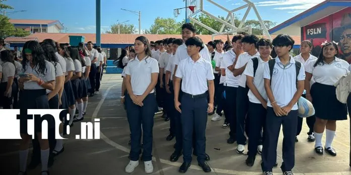 Regreso a clases: aulas vuelven a llenarse de alegría este segundo semestre
