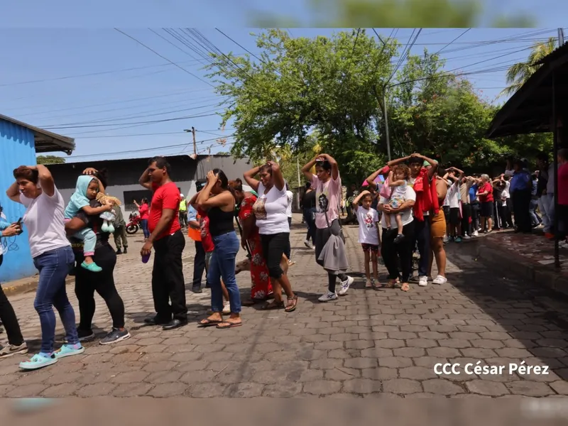 Familias nicaragüenses refuerzan preparación para proteger la vida