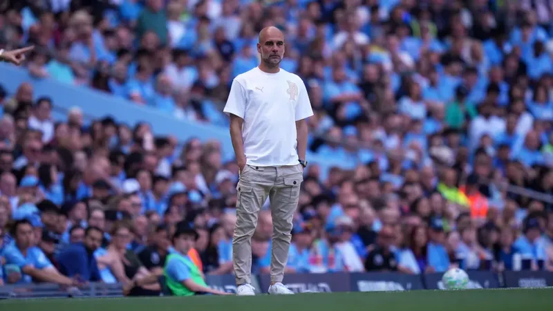 Italia negocia con Pep Guardiola para rol de DT, según federación