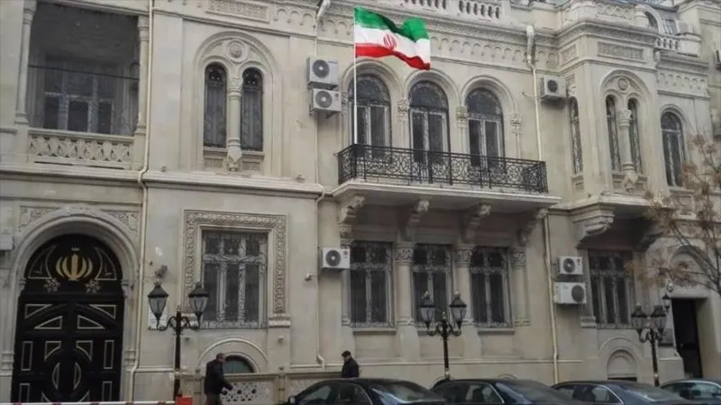 Irán rechaza infundios sobre el hiyab en escuelas azerbaiyanas