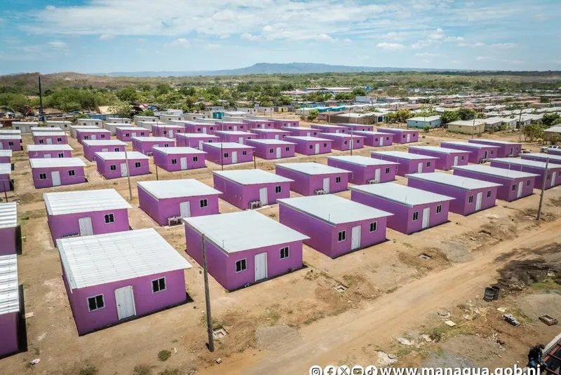 Programa Bismarck Martínez ha entregado entre viviendas y lotes a 9 mil 206 protagonistas