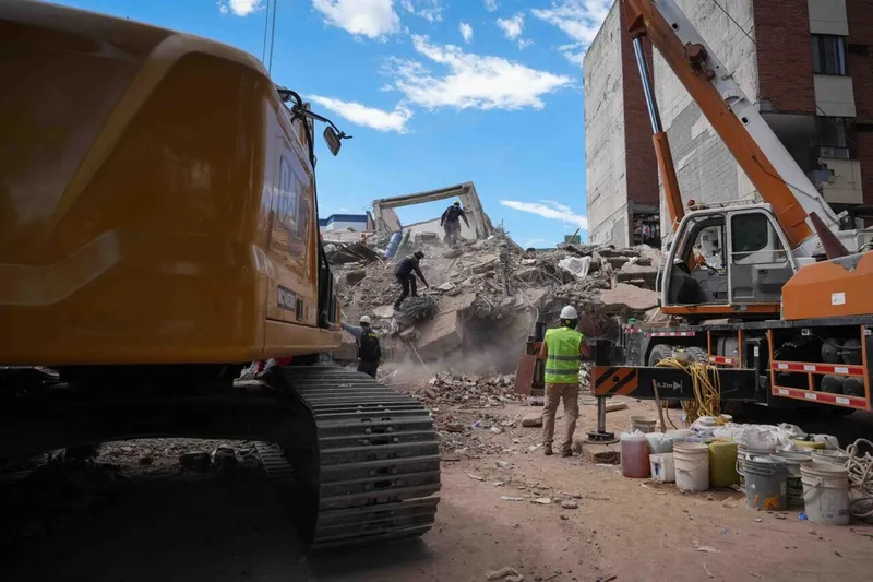 Colombia pide a Trump suspender el arancel del 12,5% tras el terremoto que deja 295 muertos